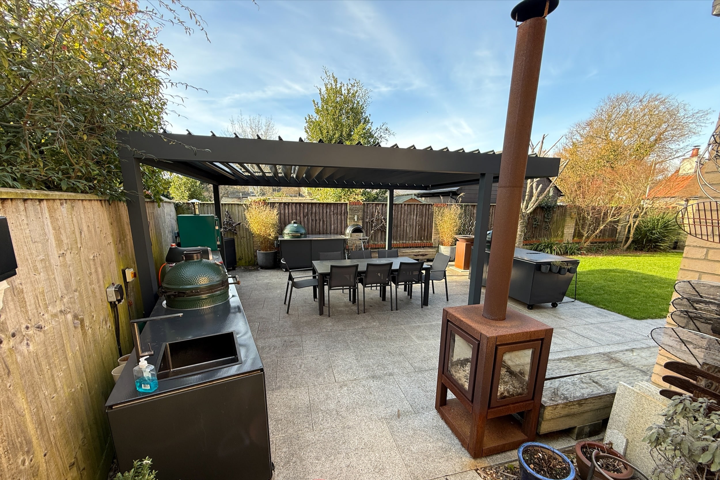 Outdoor kitchen